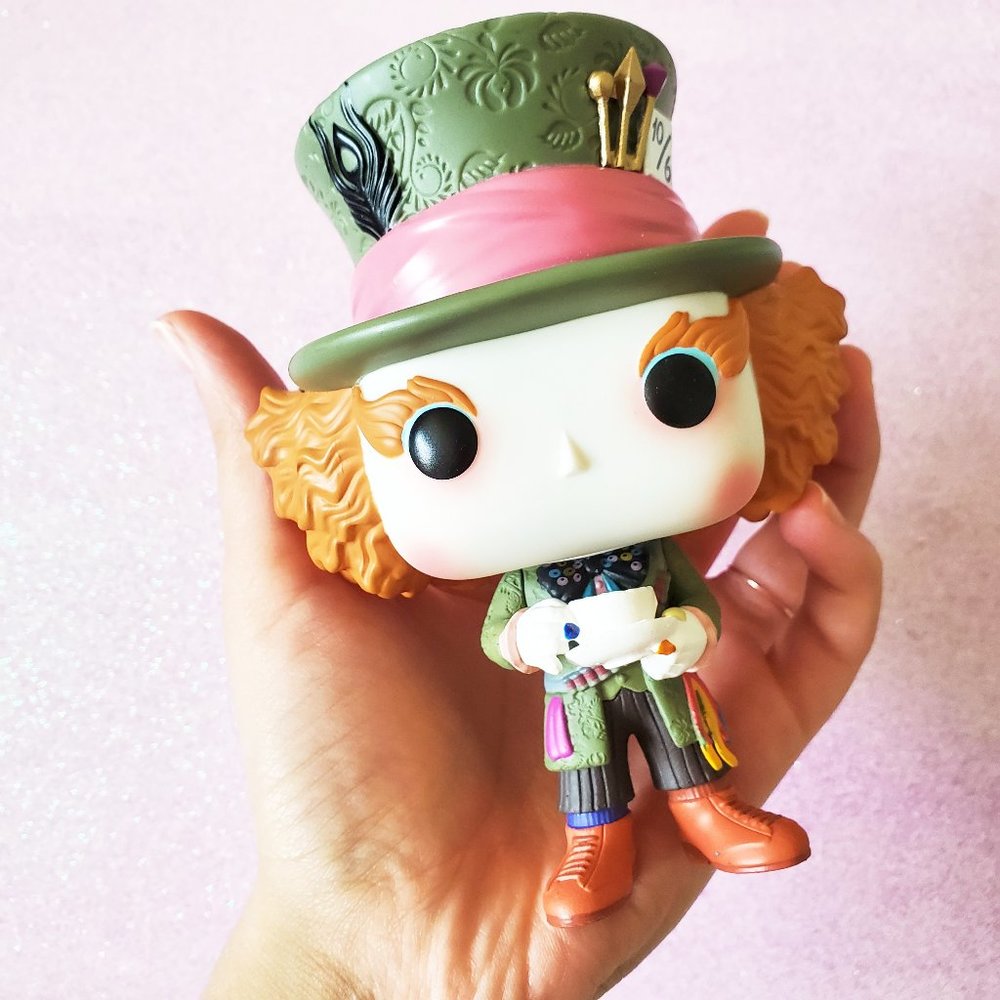 ❤️SOLD❤️Vaulted Disney's Mad Hatter Funko